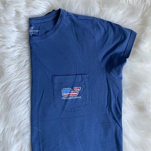 Vineyard vines over side tshirt